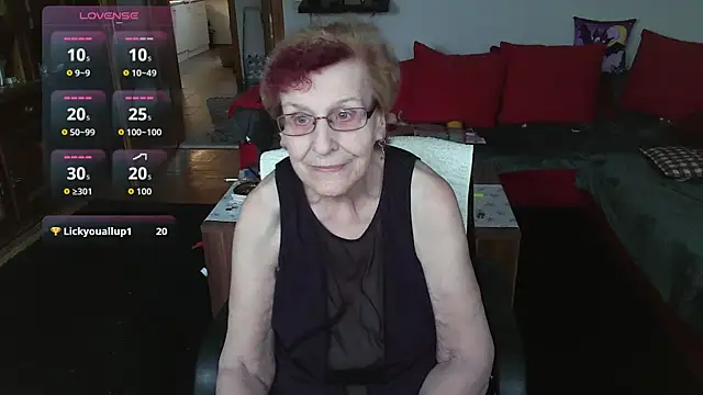 HeisseomaOriginal online show from 02.06.26