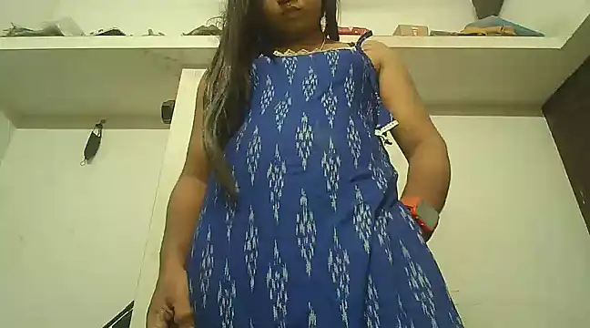 Snapshot of Akhilamolu_the_transsissy chatting on 03.07.25 Akhilamolu the transsissy online show from 03.07.25