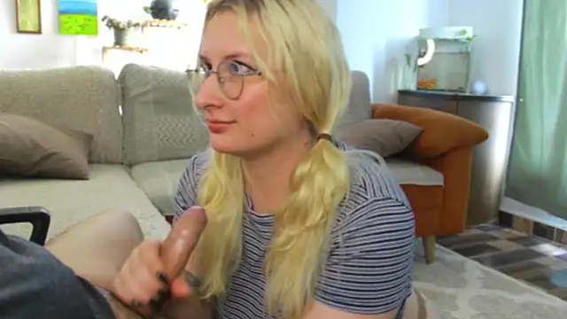 Snapshot of andycherry_secrets_ chatting on 05.19.26 andycherry secrets online show from 05.19.26