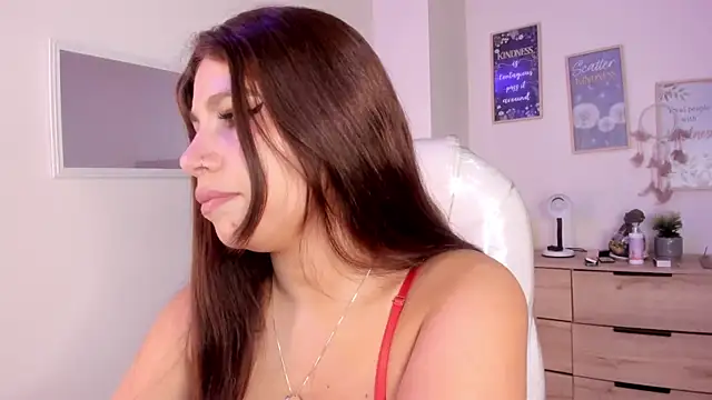 bluee hazell online show from 03.08.25