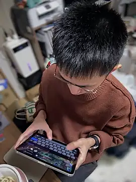 Snapshot of lewdAboyKawaii chatting on 10.21.25 lewdAboyKawaii online show from 10.21.25