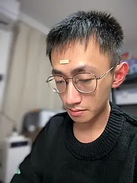 Snapshot of lewdAboyKawaii chatting on 10.30.25 lewdAboyKawaii online show from 10.30.25