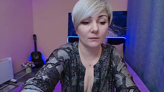 BlondPearl online show from 02.14.26