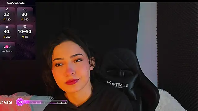 Snapshot of rosario215B chatting on 12.17.24 rosario215B online show from 12.17.24