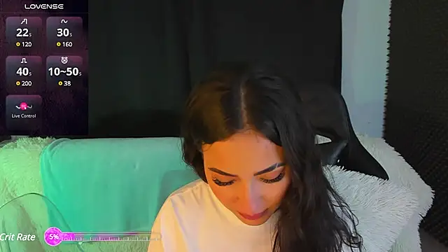 Snapshot of rosario215B chatting on 02.24.25 rosario215B online show from 02.24.25