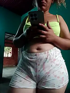 ValeriaSantos- online show from 12.21.24