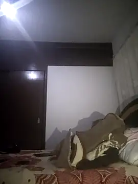 Snapshot of karlaalva chatting on 11.27.25 karlaalva online show from 11.27.25