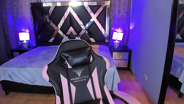 Linda4Petite online show from 07.28.26