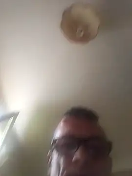 Robertino21cm online show from 04.16.26