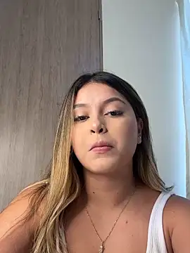 lunablossom  online show from 12.29.24