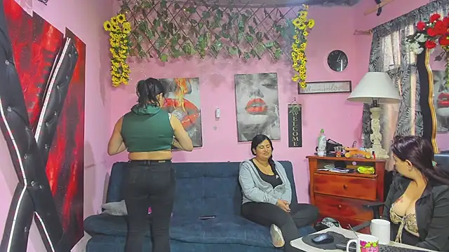 lesbiancuple online show from 04.01.26