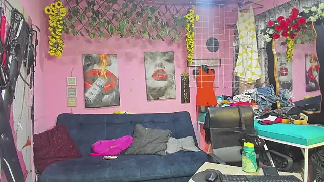 lesbiancuple online show from 05.09.26