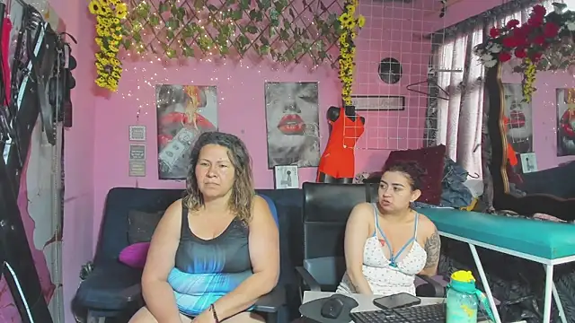 lesbiancuple online show from 05.18.26