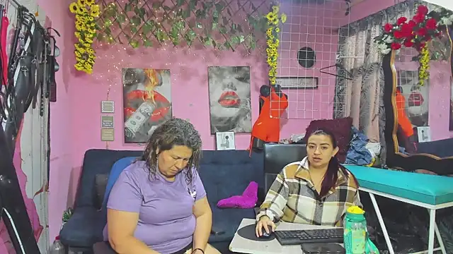 lesbiancuple online show from 05.19.26