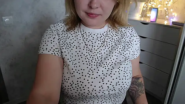 Snapshot of leeilawow chatting on 05.09.26 leeilawow online show from 05.09.26