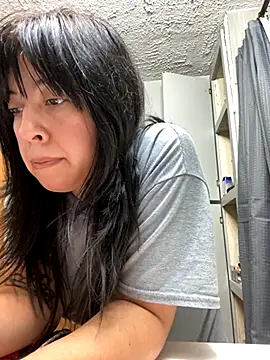 Snapshot of AriannaPena chatting on 09.18.25 AriannaPena online show from 09.18.25