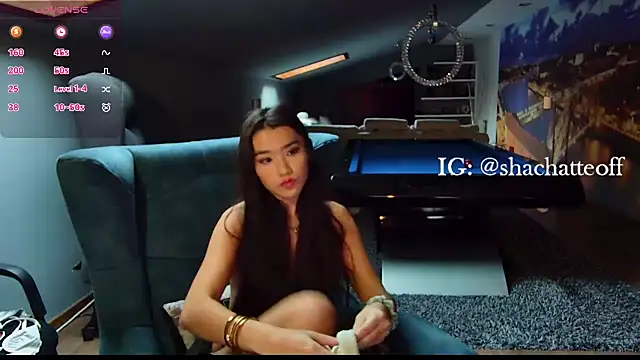 shachatteof online show from 10.17.25