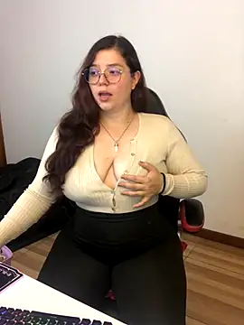 kayortiiz online show from 11.12.25