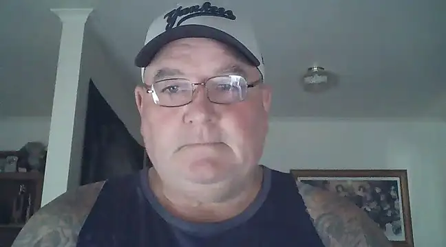 Snapshot of HOTANAL chatting on 02.28.25 HOTANAL online show from 02.28.25