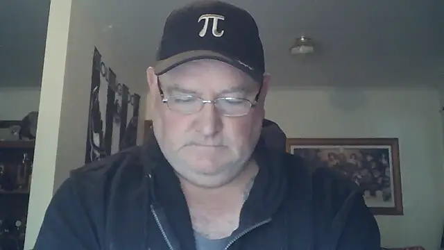 Snapshot of HOTANAL chatting on 10.16.25 HOTANAL online show from 10.16.25