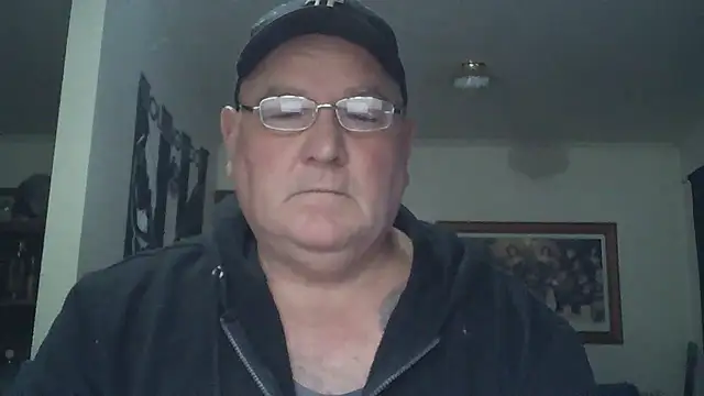 Snapshot of HOTANAL chatting on 11.02.25 HOTANAL online show from 11.02.25