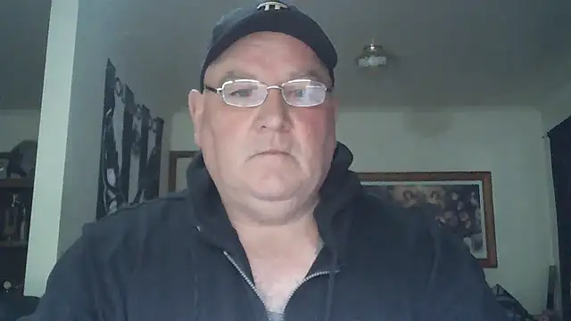 Snapshot of HOTANAL chatting on 11.03.25 HOTANAL online show from 11.03.25