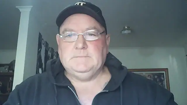 Snapshot of HOTANAL chatting on 11.09.25 HOTANAL online show from 11.09.25