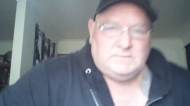 Snapshot of HOTANAL chatting on 11.11.25 HOTANAL online show from 11.11.25