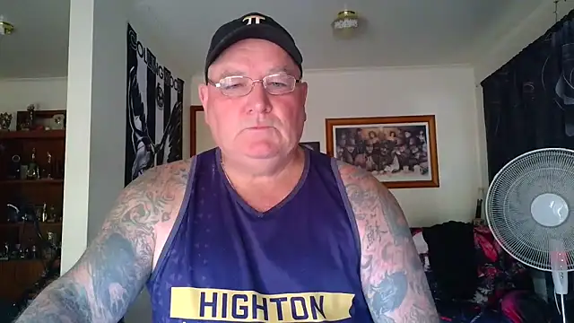 Snapshot of HOTANAL chatting on 02.01.26 HOTANAL online show from 02.01.26