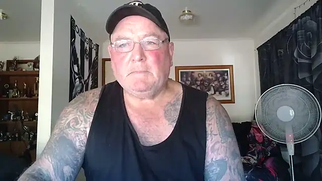 Snapshot of HOTANAL chatting on 02.06.26 HOTANAL online show from 02.06.26