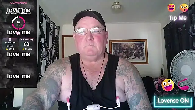 Snapshot of HOTANAL chatting on 02.08.26 HOTANAL online show from 02.08.26