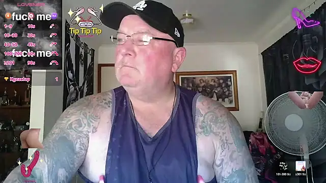 Snapshot of HOTANAL chatting on 02.21.26 HOTANAL online show from 02.21.26