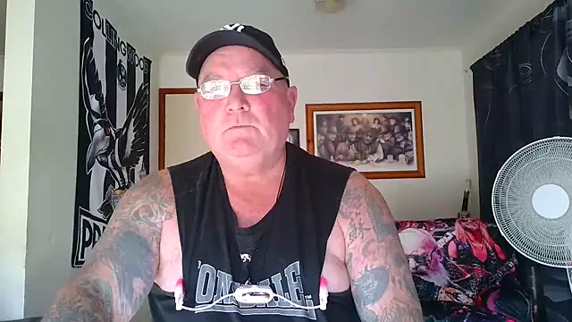 Snapshot of HOTANAL chatting on 03.03.26 HOTANAL online show from 03.03.26