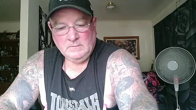 Snapshot of HOTANAL chatting on 03.13.26 HOTANAL online show from 03.13.26