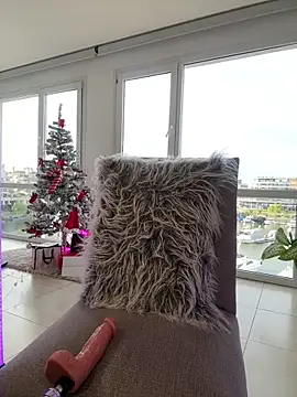 Snapshot of Tiny_lilith chatting on 12.20.24 Tiny lilith online show from 12.20.24