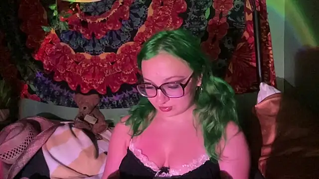 Snapshot of sweetandwet_daddy chatting on 06.16.26 sweetandwet daddy online show from 06.16.26