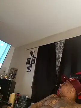 Snapshot of yellowwetfox chatting on 01.18.25 yellowwetfox online show from 01.18.25