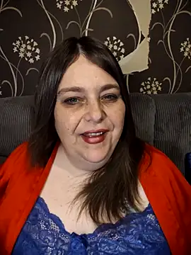 Snapshot of HouseWifeWhore_Milf chatting on 05.10.26 HouseWifeWhore Milf online show from 05.10.26