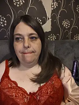 Snapshot of HouseWifeWhore_Milf chatting on 06.06.26 HouseWifeWhore Milf online show from 06.06.26