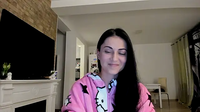 OliviaSirena online show from 05.17.26