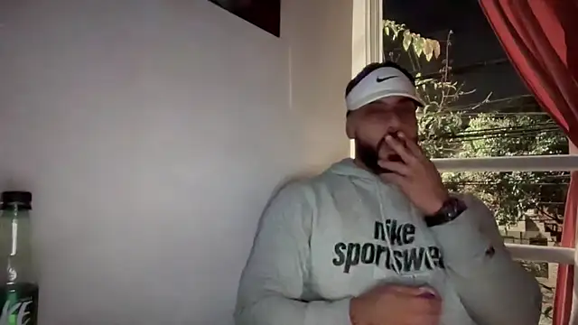 romeolovedark online show from 10.17.25