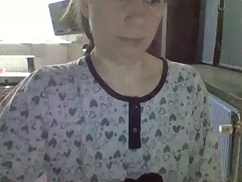 Moi Lina online show from 12.12.24