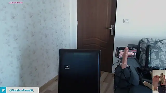 Goddess Tina online show from 10.28.25