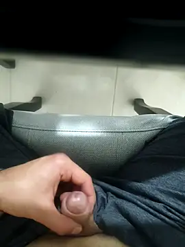 Snapshot of molok329 chatting on 11.11.25 molok329 online show from 11.11.25