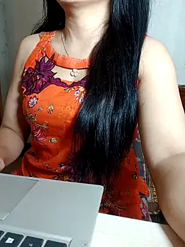 Snapshot of Chanchal--Navya chatting on 05.06.26 Chanchal--Navya online show from 05.06.26