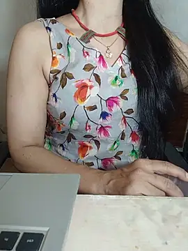 Snapshot of Chanchal--Navya chatting on 05.12.26 Chanchal--Navya online show from 05.12.26