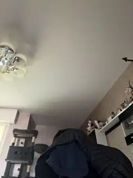 DaisyVibesss online show from 04.23.26