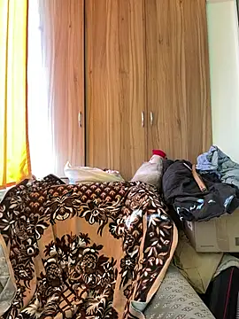 Snapshot of hanahaki chatting on 02.23.25 hanahaki online show from 02.23.25