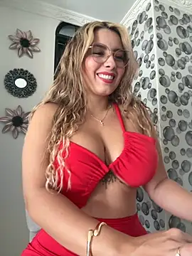 Snapshot of ValeriaHot69 chatting on 10.16.25 ValeriaHot69 online show from 10.16.25