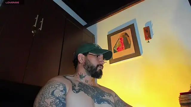 Snapshot of CamiloGray_ chatting on 04.15.26 CamiloGray online show from 04.15.26